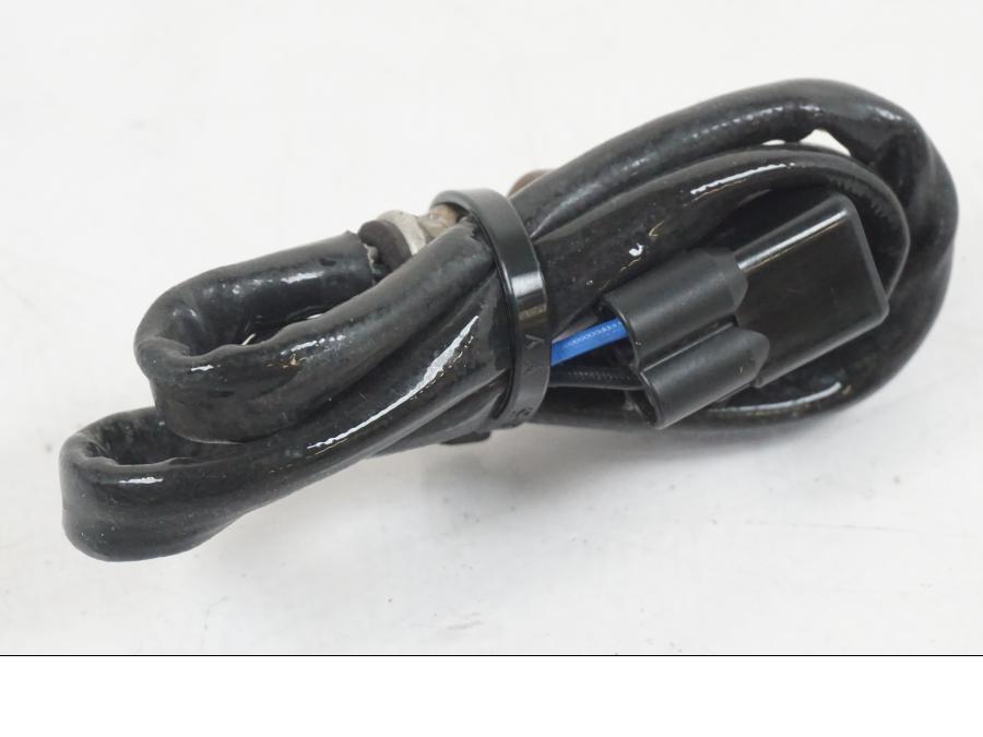 Höger sida på Lambdasond från en Yamaha MT-07 -2019 motorcykel.