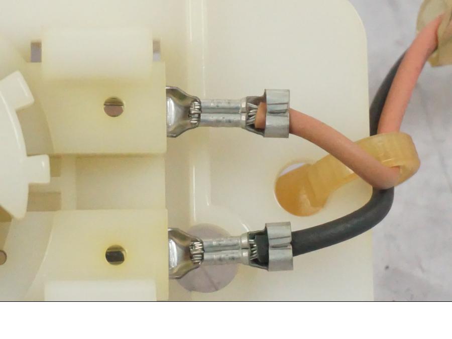 Snett uppifrån på Bensintankgivare från en Suzuki GSF 1250 -2010 motorcykel.