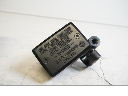 Baksidan på Bromshuvudcylinder från en Yamaha XT660Z Tenere -2009 motorcykel.