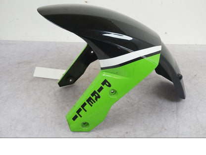 Framsidan på Framskärm från en Kawasaki ZX-10R -2008 motorcykel.