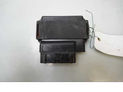 Framsidan på CDI / ECU från en Suzuki GS 500 -2004 motorcykel.