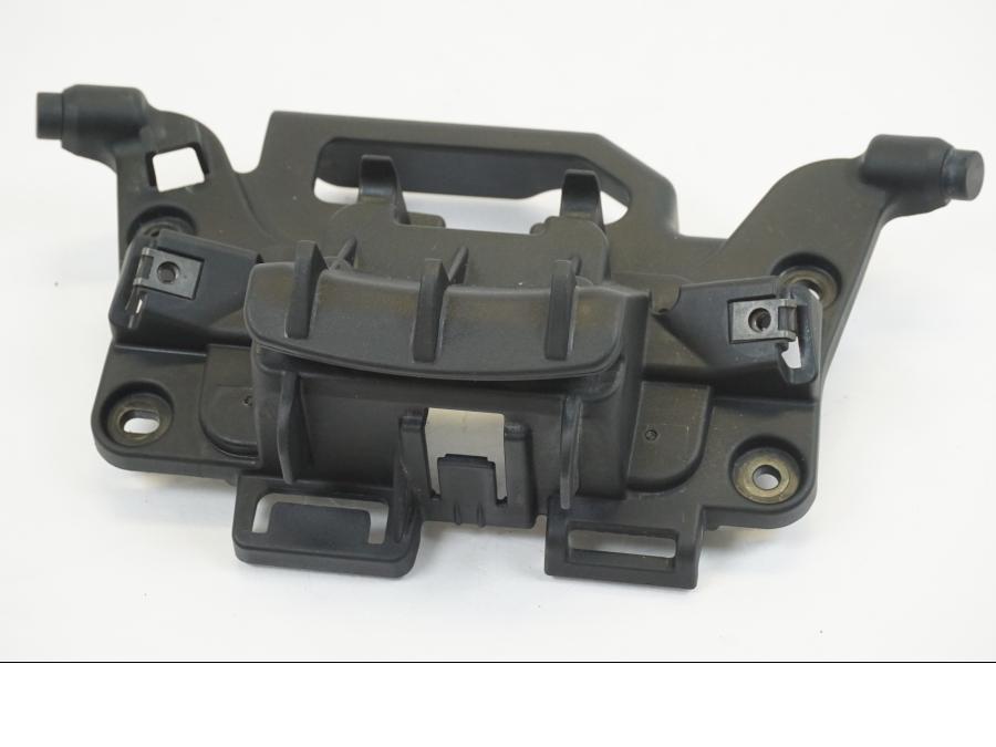 Framsidan på Sadelfäste från en Triumph Tiger 1200 -2018 motorcykel.