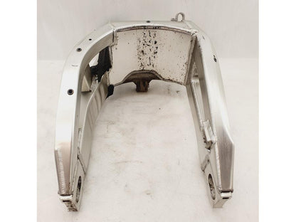 Höger sida på Sving från en Honda CBR 900 RR -2003 motorcykel.