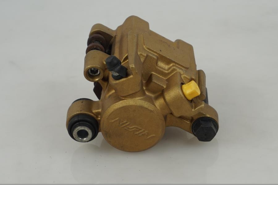 Framsidan på Bromsok från en Triumph Street Triple -2009 motorcykel.