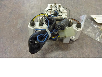 Vänster sida på Instrumentpanel från en Yamaha TZR 125 -1990 motorcykel.