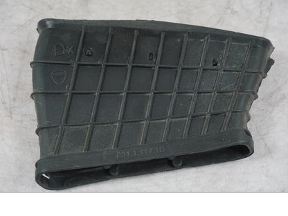 Snett nerifrån på Luftintagskåpa från en Ducati Multistrada V4 -2024 motorcykel.