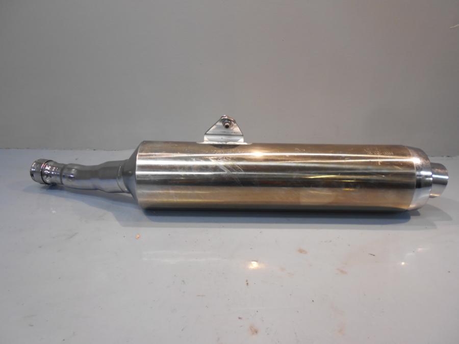 Framsidan på Ljuddämpare från en Yamaha TRX 850 -1996 motorcykel.