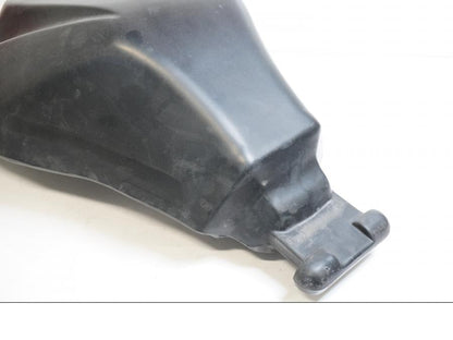 Snett uppifrån på Bensintank från en Buell X1 Lightning -2002 motorcykel.