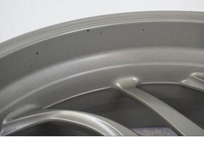 Extrabild1 på Fälg från en BMW K 1600 GTL -2015 motorcykel.