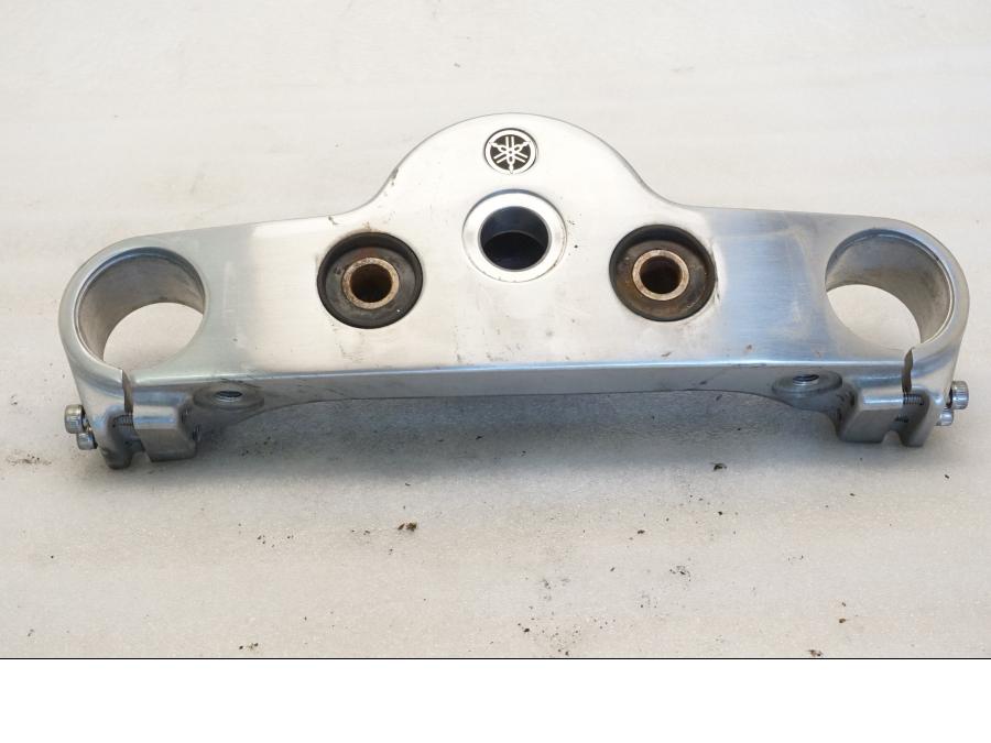 Baksidan på Gaffelkrona från en Yamaha XVZ 13TD -1999 motorcykel.