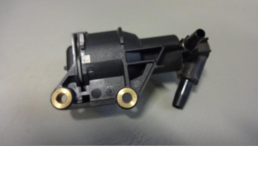 Höger sida på Luftventil från en Ducati 848 -2010 motorcykel.