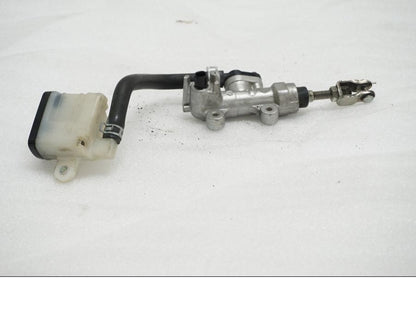 Framsidan på Bromshuvudcylinder från en Suzuki GSX-R 1000 -2007 motorcykel.