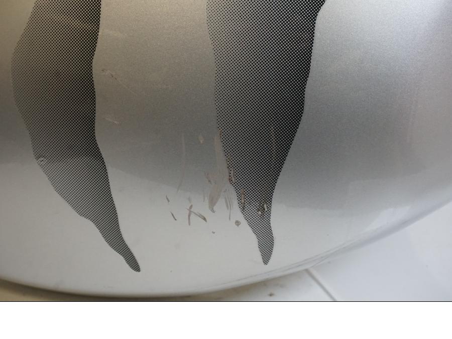 Extrabild3 på Bensintank från en Triumph Tiger -2001 motorcykel.