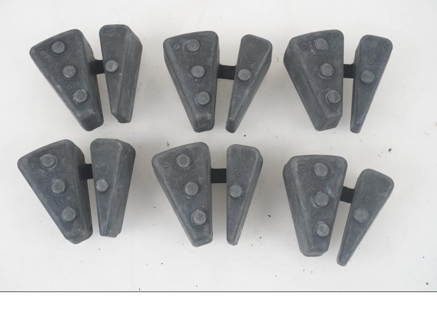 Baksidan på Ryckutjämnare från en Yamaha XV 1600 -2002 motorcykel.