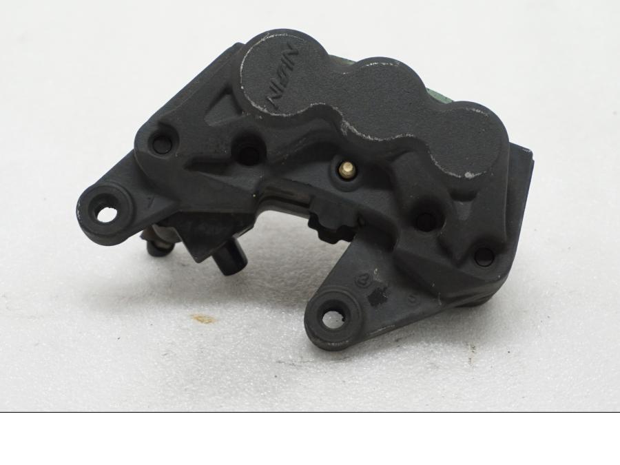 Höger sida på Bromsok från en Buell XB9S -2003 motorcykel.