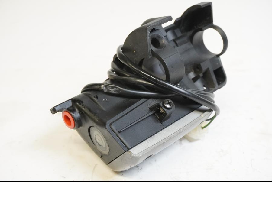 Höger sida på Kopplingshuvudcylinder från en BMW R 1200 C -2002 motorcykel.