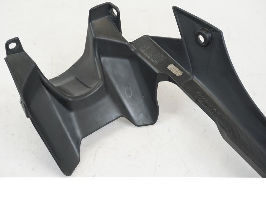 Extrabild3 på Svingskärm från en Yamaha YZF R7 -2022 motorcykel.