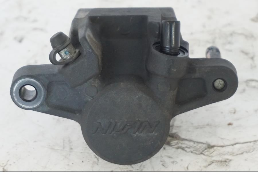 Framsidan på Bromsok från en Honda SH 300 A -2011 scooter.