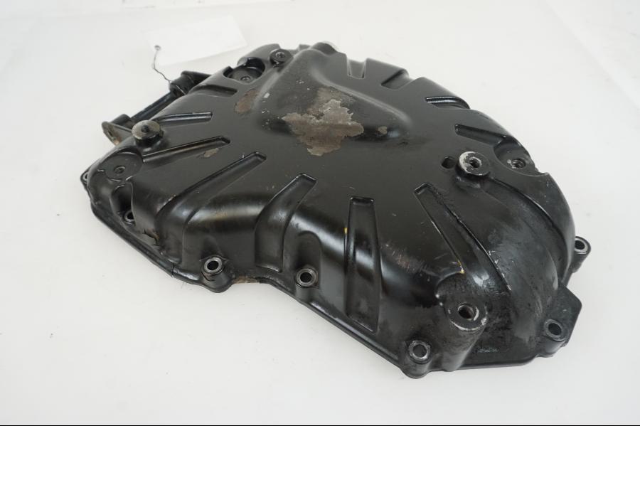 Höger sida på Oljetråg från en BMW F 800 GS -2009 motorcykel.