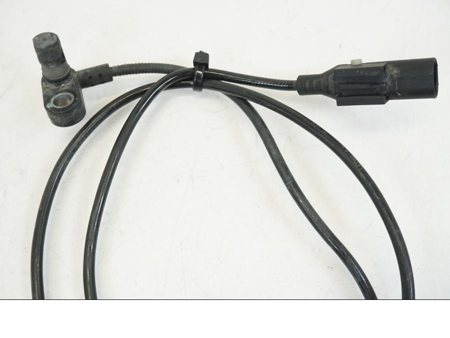 Vänster sida på ABS givare från en BMW R 1250 GS -2019 motorcykel.