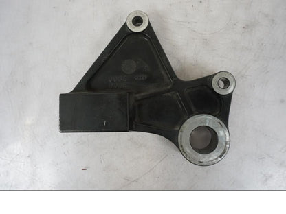 Vänster sida på Bromsoksfäste från en Kawasaki ER-6N -2008 motorcykel.