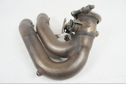 Höger sida på Mellanrör från en Ducati Hyperstrada -2013 motorcykel.