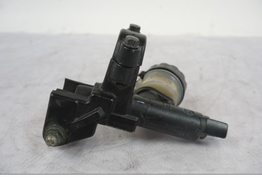 Extrabild1 på Kopplingshuvudcylinder från en Honda VTR 1000 F -1997 motorcykel.