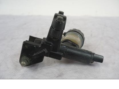 Extrabild1 på Kopplingshuvudcylinder från en Honda VTR 1000 F -1997 motorcykel.