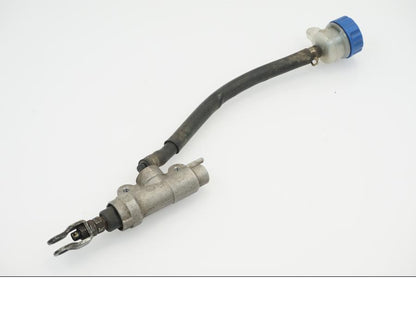 Snett uppifrån på Bromshuvudcylinder från en Yamaha WR 125 -2010 motorcykel.