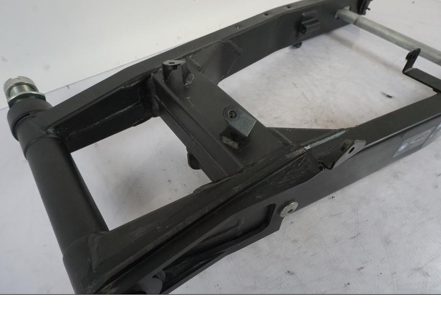 Extrabild2 på Sving från en Kawasaki Z 800 -2014 motorcykel.