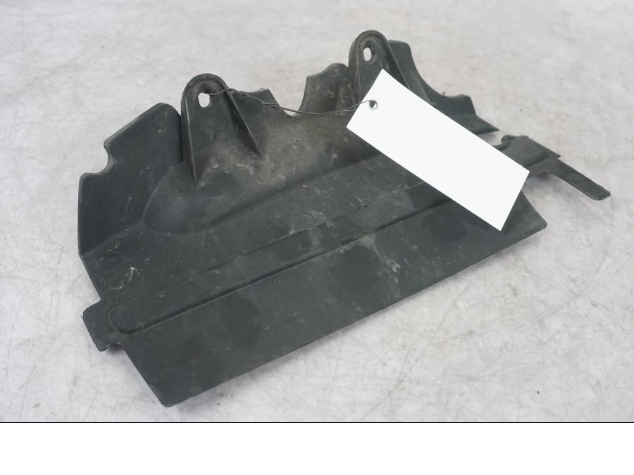 Framsidan på Värmeskydd från en BMW F 800 R -2018 motorcykel.