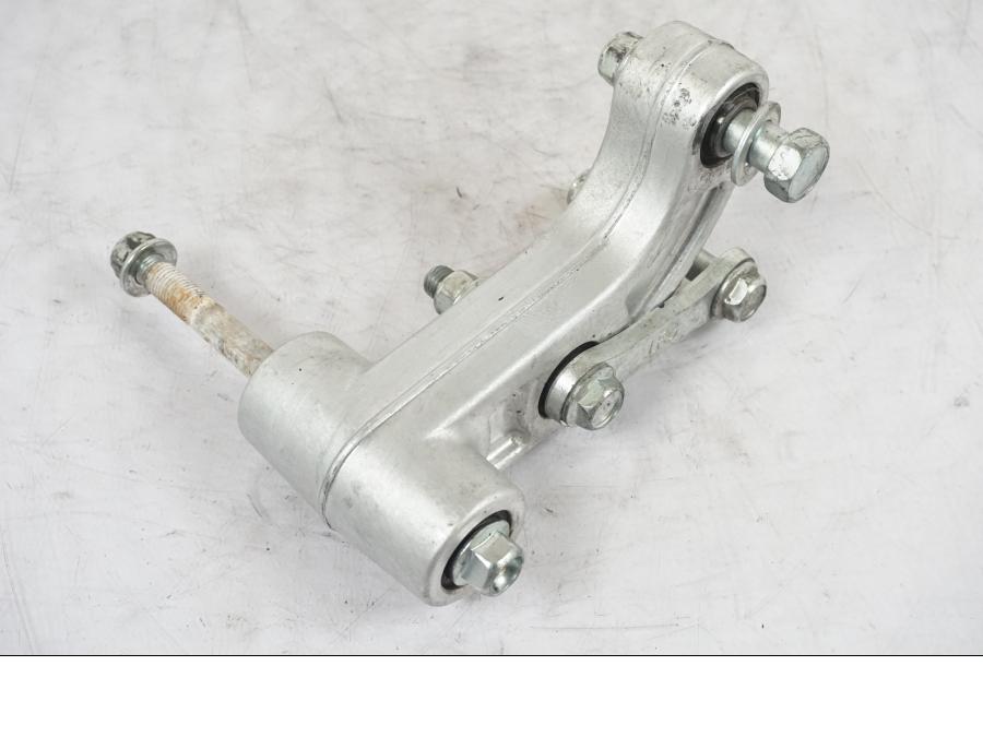 Vänster sida på Stötdämparlänkage från en Yamaha MT-09 -2020 motorcykel.