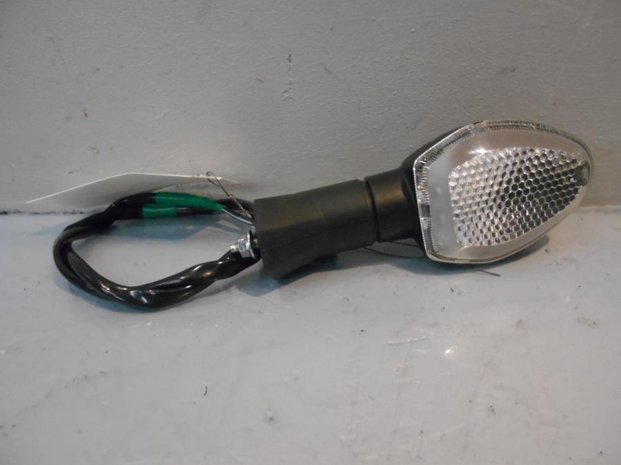 Framsidan på Blinkers från en Suzuki GSX-S 1000 -2018 motorcykel.