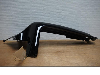 Höger sida på Ramskydd från en Suzuki M 1800 -2009 motorcykel.