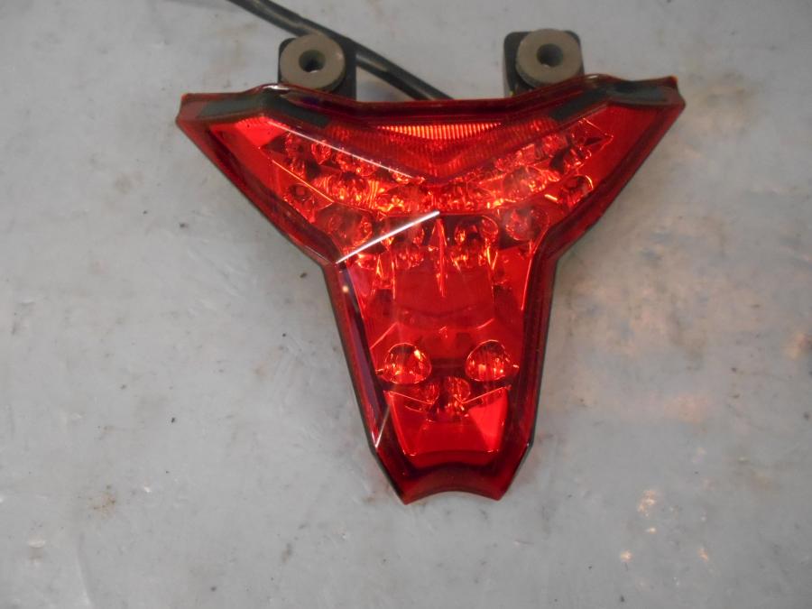 Framsidan på Baklampa från en Kawasaki Z 1000 -2019 motorcykel.