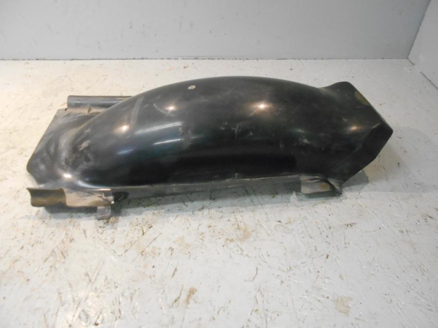 Framsidan på Innerskärm från en Honda GL 500 -1982 motorcykel.