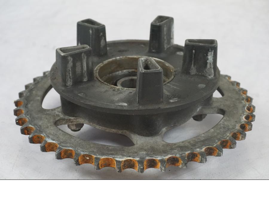 Extrabild1 på Drevfäste från en Kawasaki ZZ-R 1400 -2009 motorcykel.