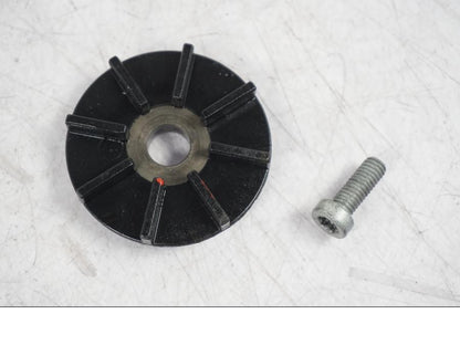 Snett uppifrån på Motordelar från en BMW R NineT -2017 motorcykel.