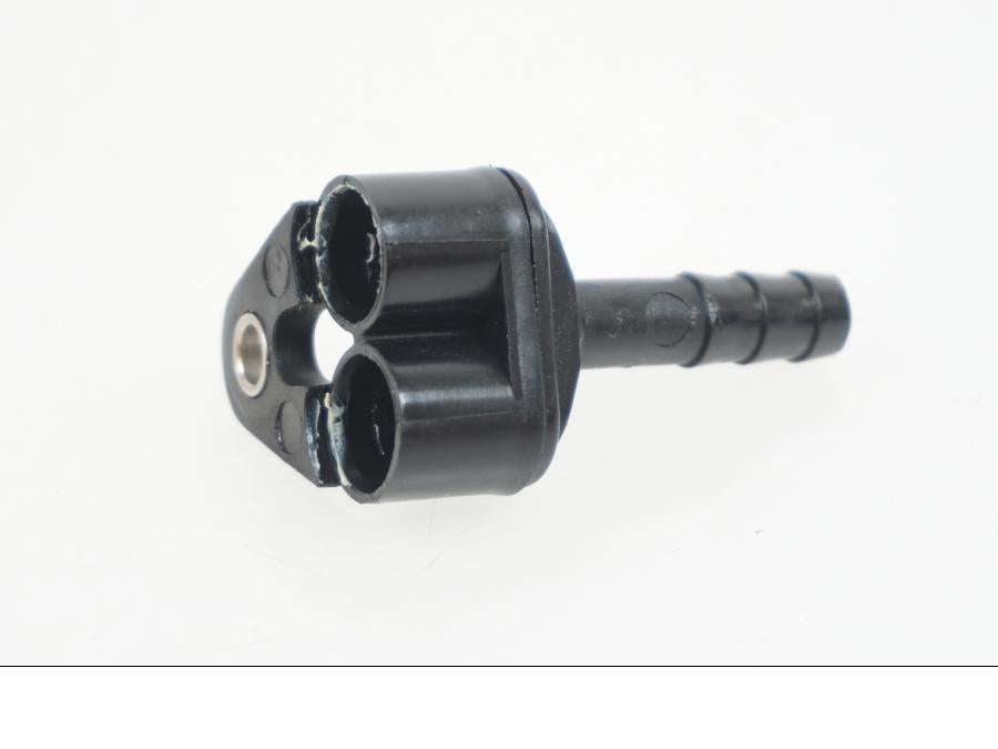 Vänster sida på Motordelar från en BMW F 850 GS -2019 motorcykel.