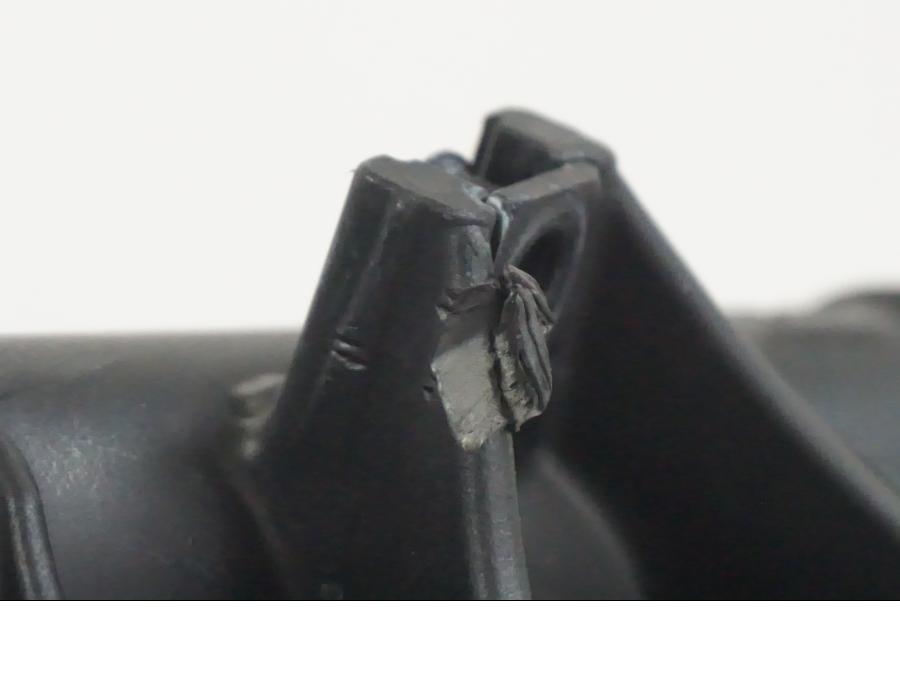 Höger sida på Tändspole Kåpa från en Husqvarna 701 SUPERMOTO ABS -2016 motorcykel.