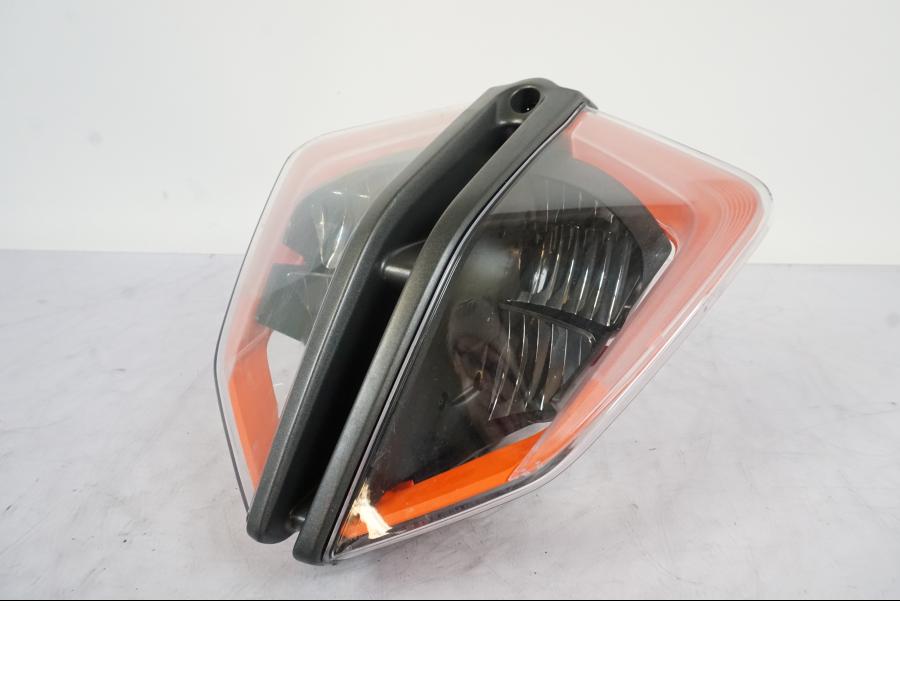 Framsidan på Strålkastare från en KTM 1290 Super Duke -2019 motorcykel.