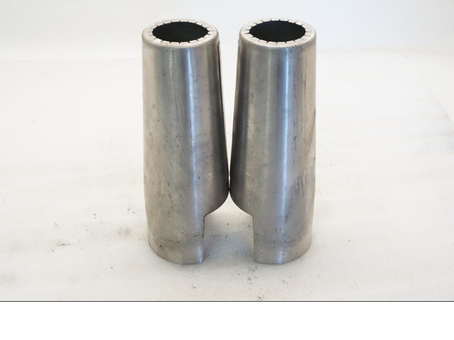 Framsidan på Gaffelbendekor från en Yamaha XVZ 13TD -1999 motorcykel.