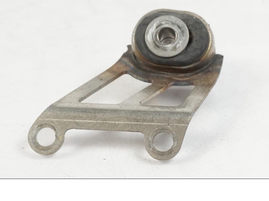 Höger sida på Avgasanslutning från en KTM 1290 Super Duke R -2022 motorcykel.