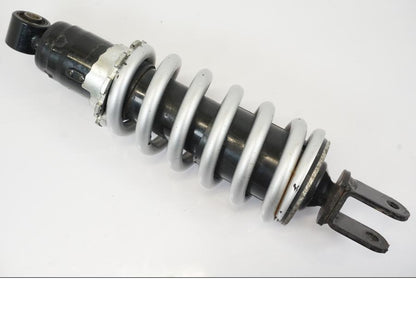 Snett uppifrån på Stötdämpare från en Yamaha MT-07 -2016 motorcykel.