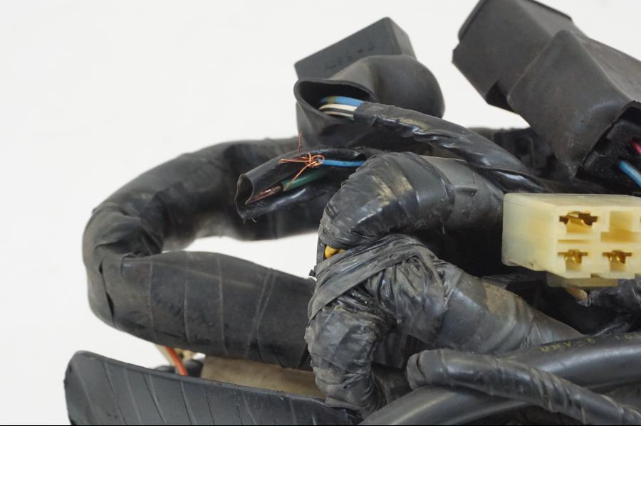 Snett nerifrån på Kabelstam från en Honda XL 1000 V -1999 motorcykel.