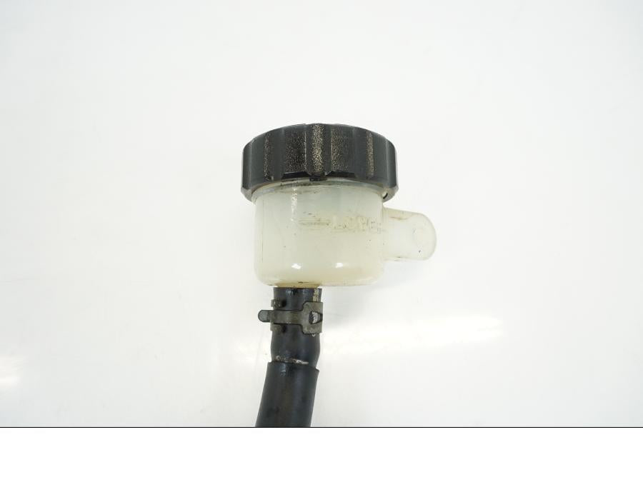 Höger sida på Bromshuvudcylinder från en Yamaha Royal Star Venture -2000 motorcykel.