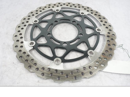 Höger sida på Bromsskiva från en Kawasaki ZZ-R 1400 -2010 motorcykel.