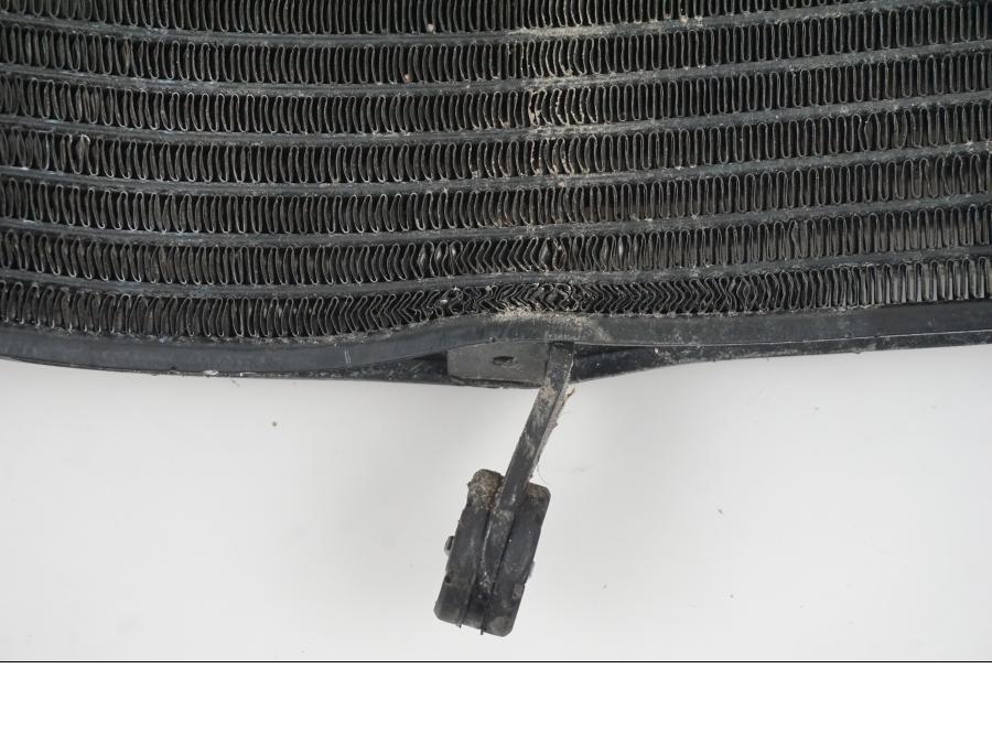 Höger sida på Vattenkyl från en Suzuki GSX-R 750 -2009 motorcykel.