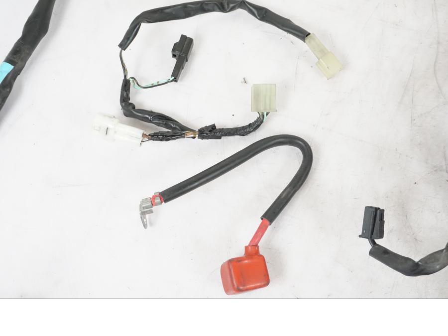 Snett nerifrån på Kabelstam från en Suzuki GSX-R 750 -2007 motorcykel.