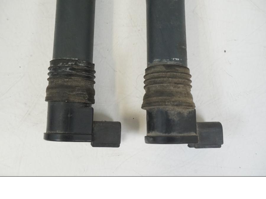 Snett nerifrån på Tändspole från en KTM 990 SM -2009 motorcykel.